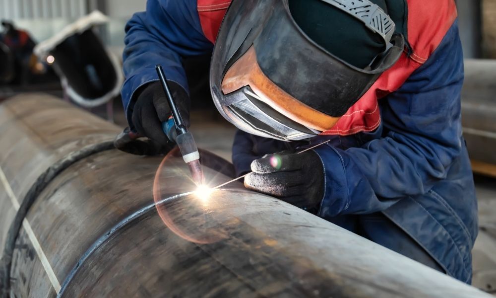 Understanding the Difference Between Pipes and Tubes