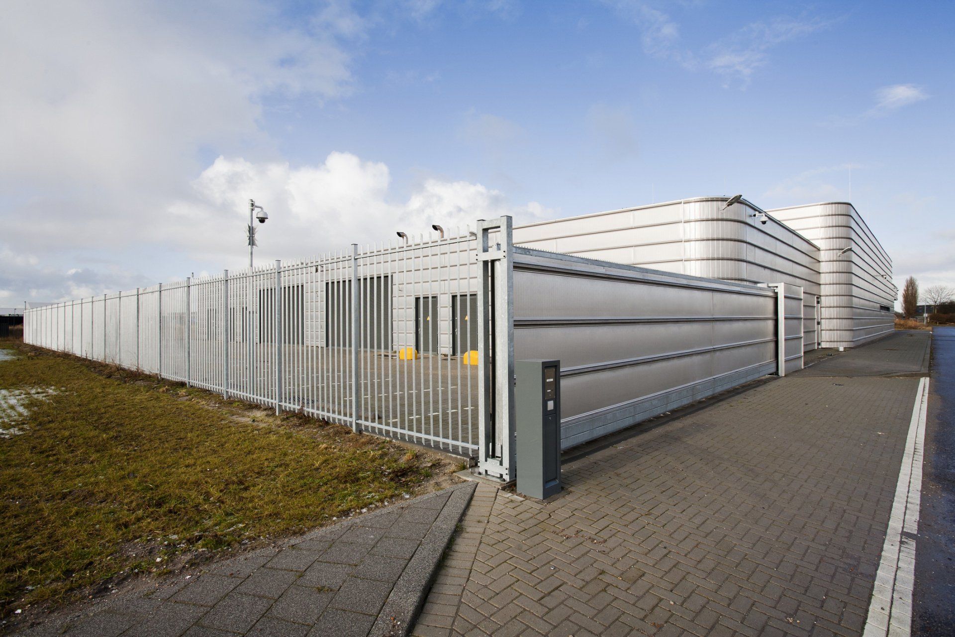 Commercial Building Fence — Tavares, FL — Allstar Fence Florida