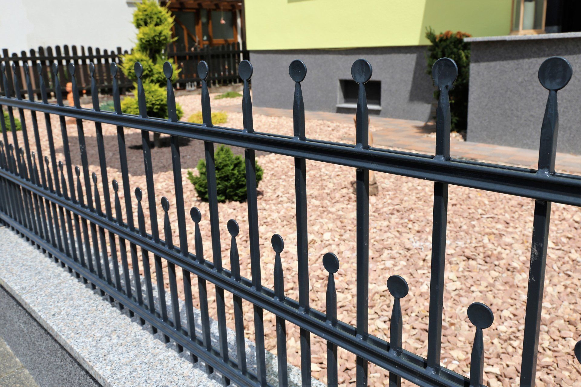 Modern Aluminum Fence — Tavares, FL — Allstar Fence Florida Modern Aluminum Fence — Tavares, FL — Allstar Fence Florida