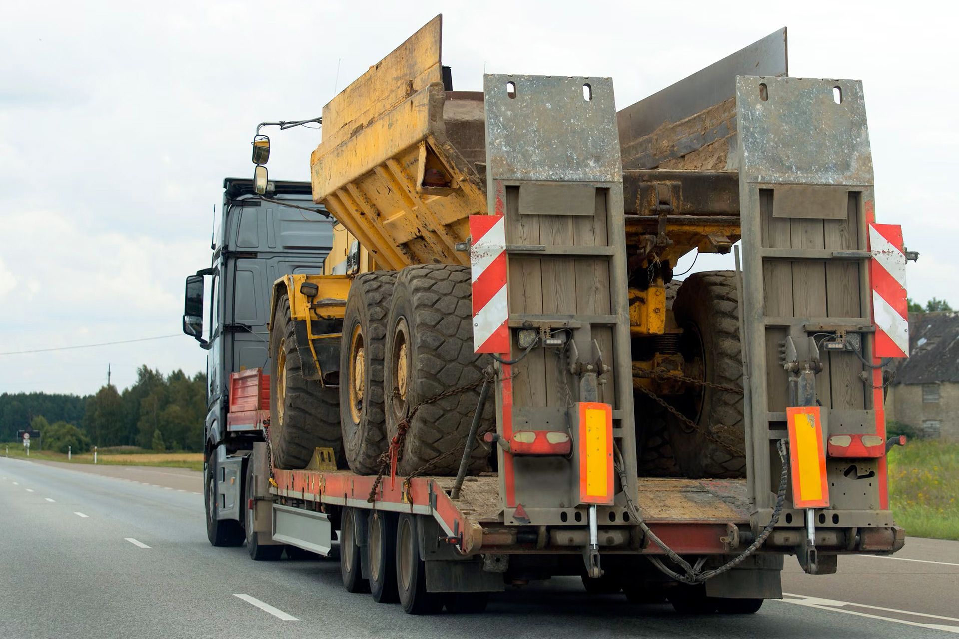 Trasporto di materiali e macchinari