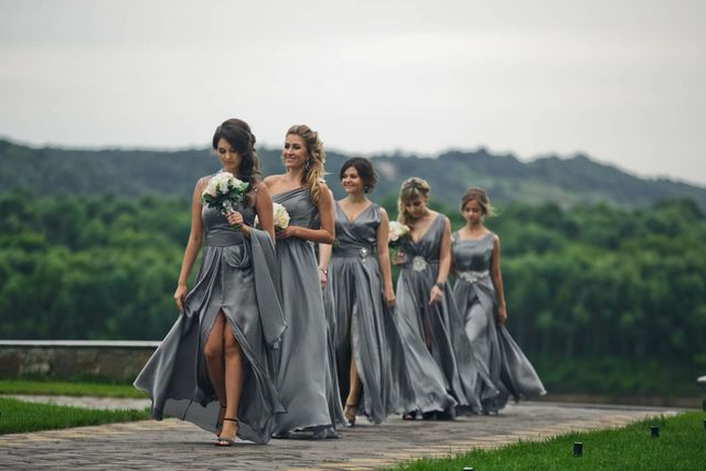 white dress classic elegant Classy midi with open neckline Customized / White Strapless Silver Beaded Metallic unicorn dress set Color:Pale Yellow Blossom please return the item