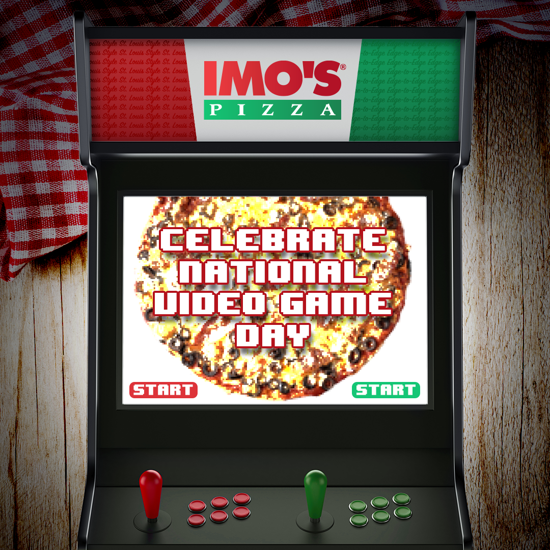 An arcade game that says ' imo 's pizza ' on it