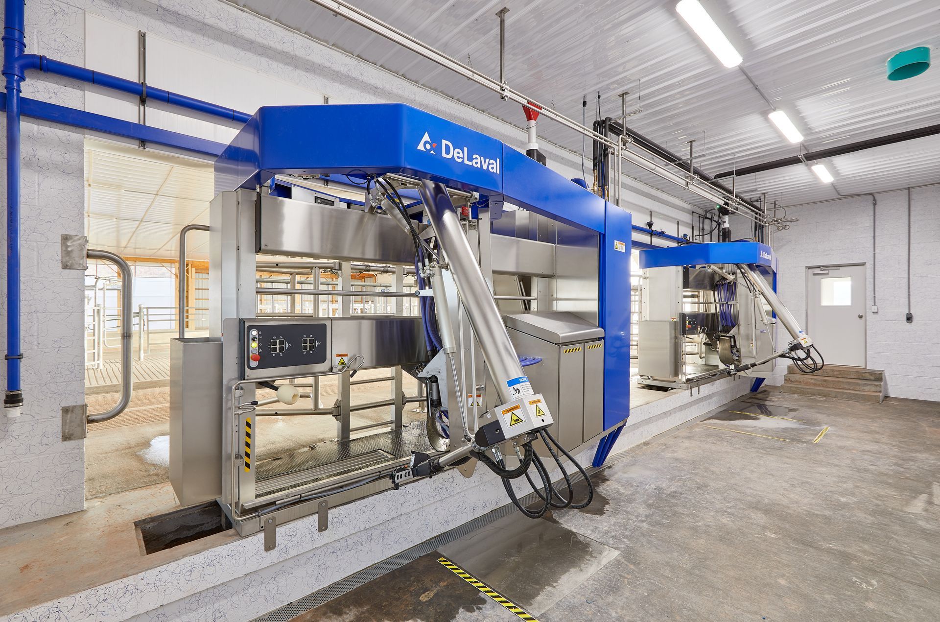 DeLaval VMS V300 Robotic Milking System Installation | Pitman, PA