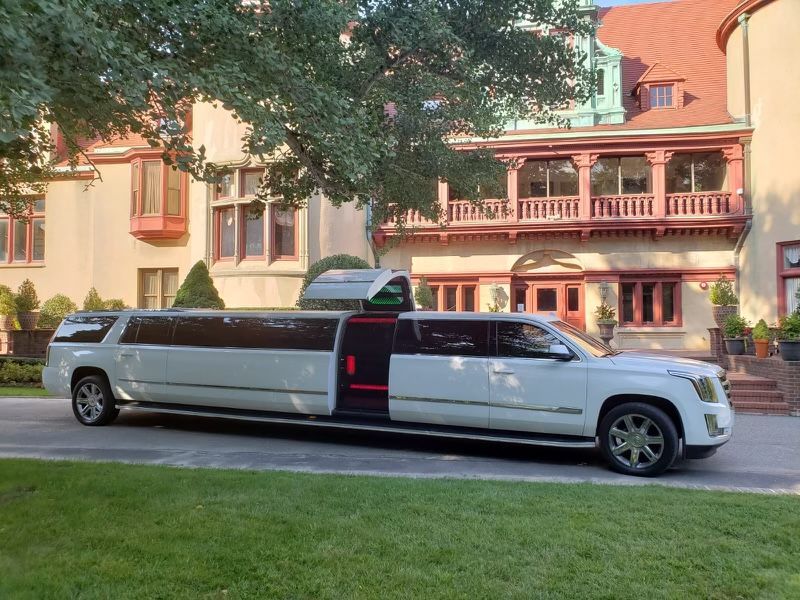 Cadillac Escalade - RPD Limo