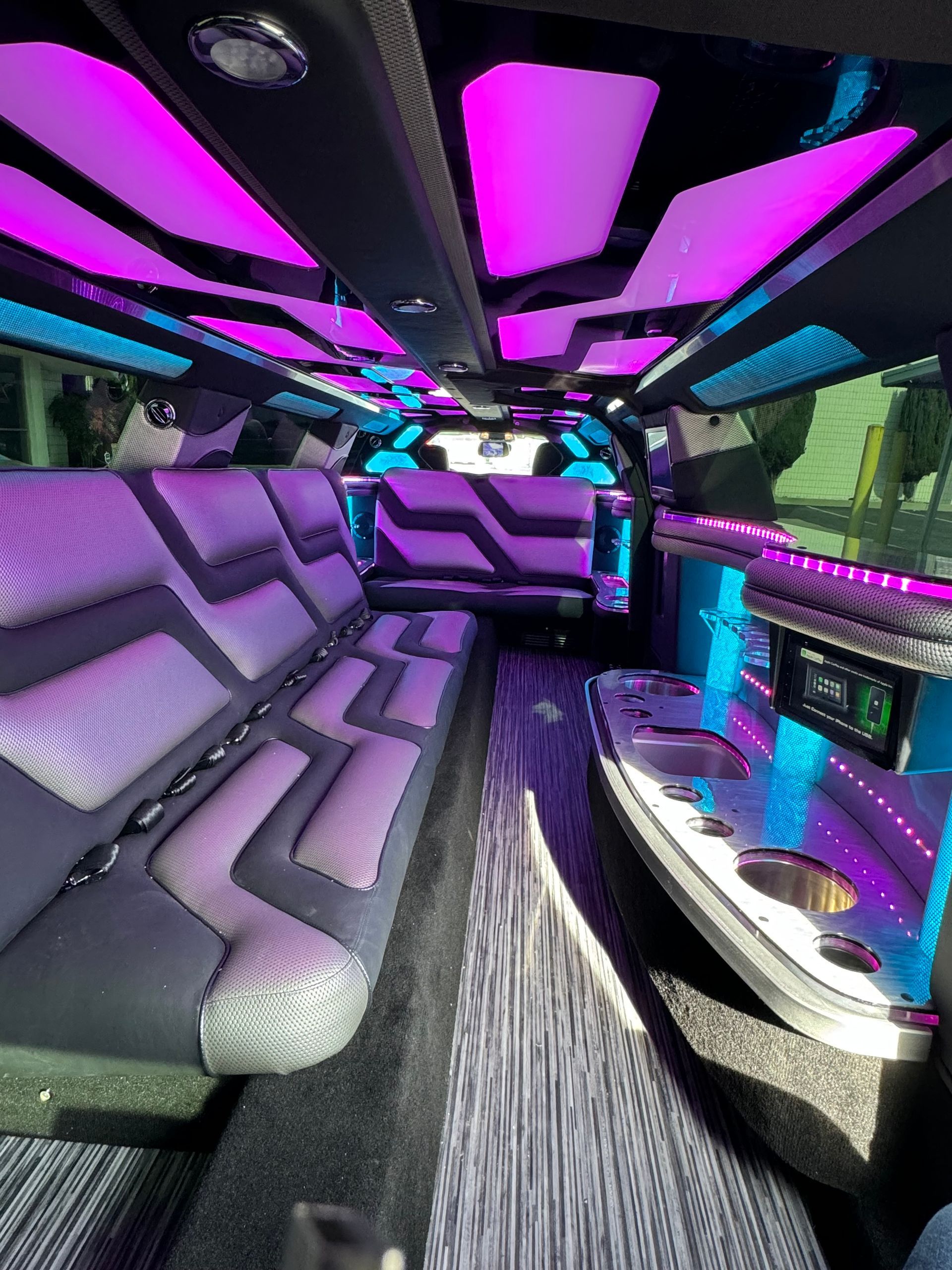 2024 Chrysler 300 - RPD Limo
