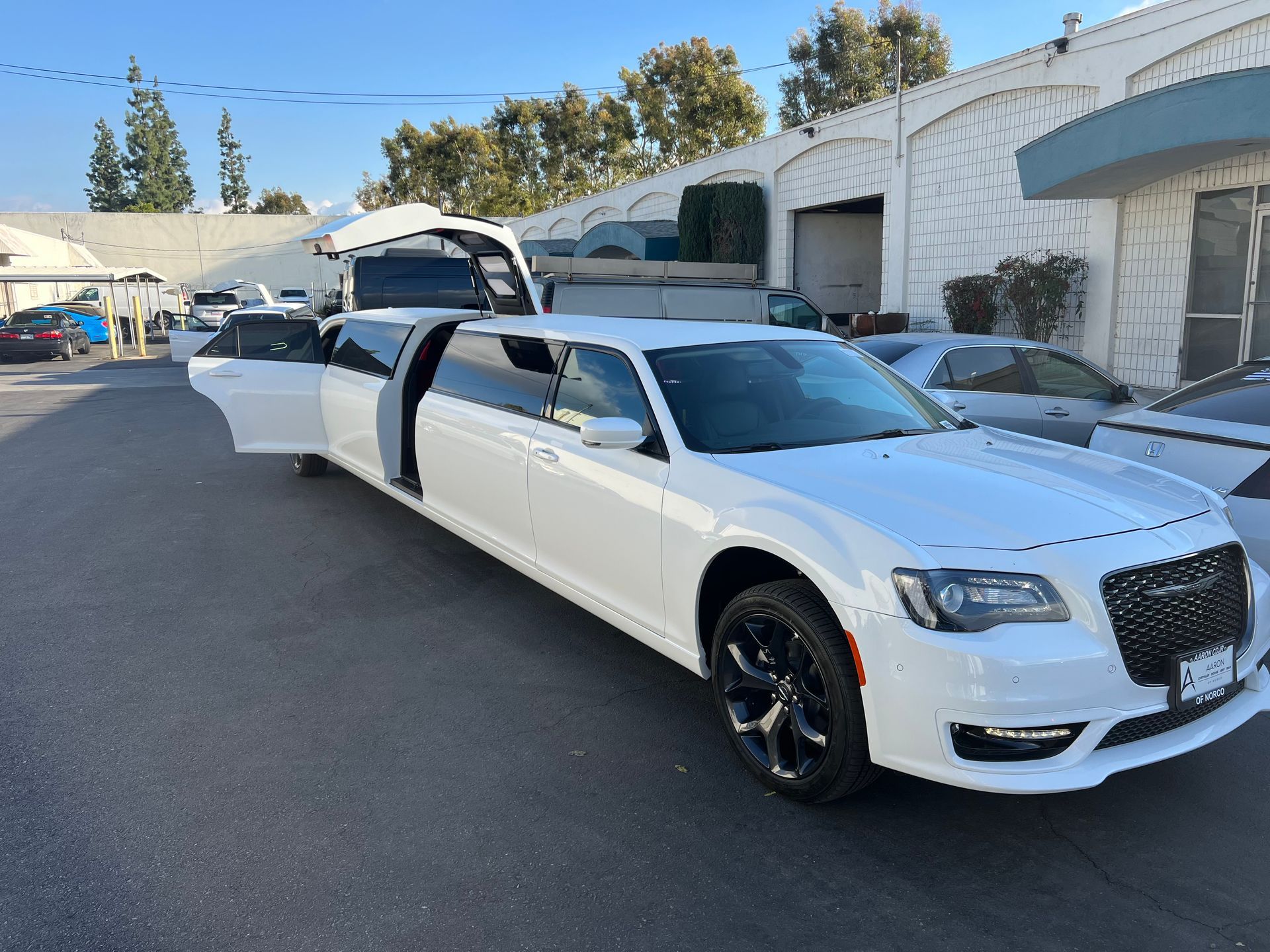 2024 Chrysler 300 - RPD Limo
