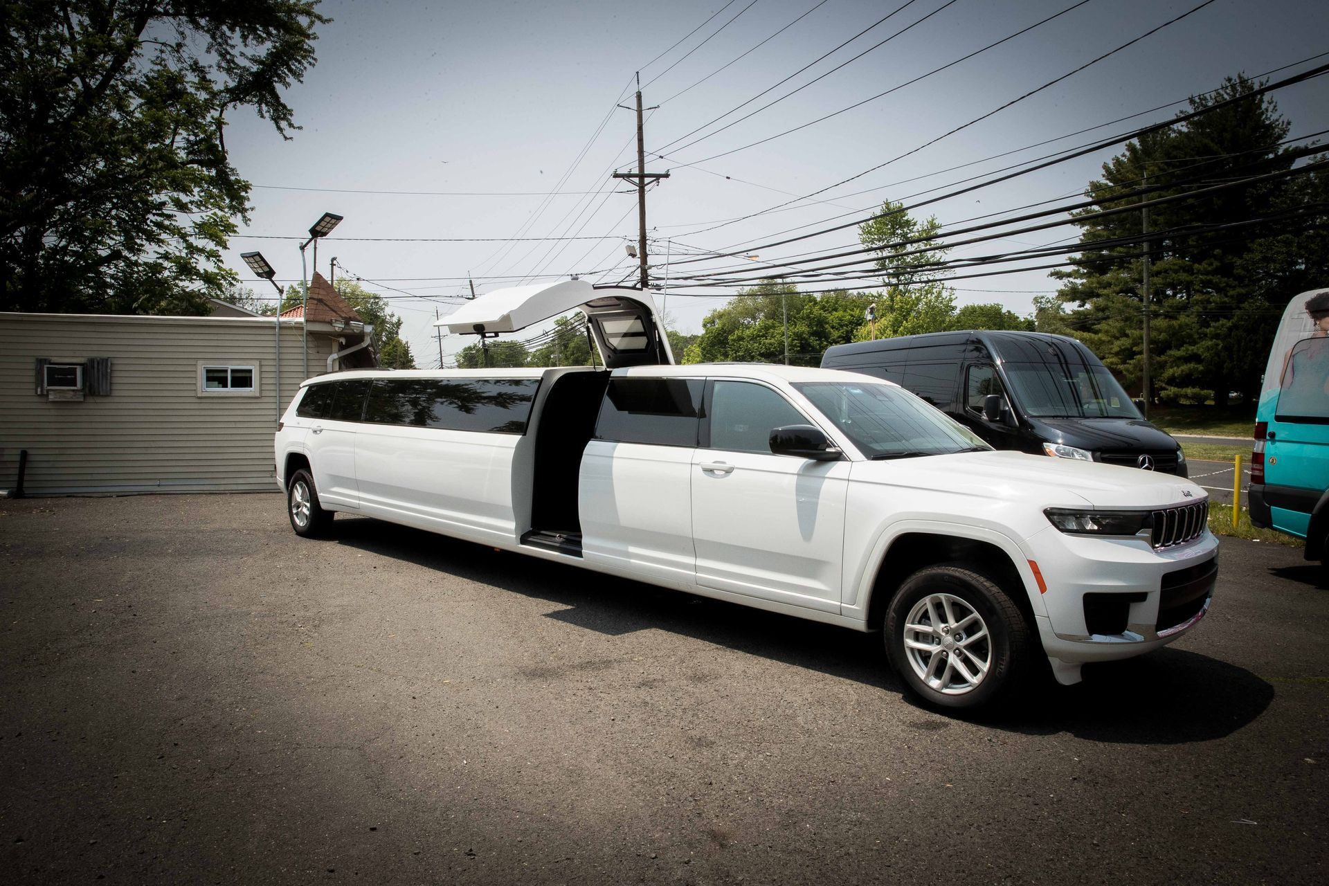 2024 Jeep Grand Cherokee - RPD Limo