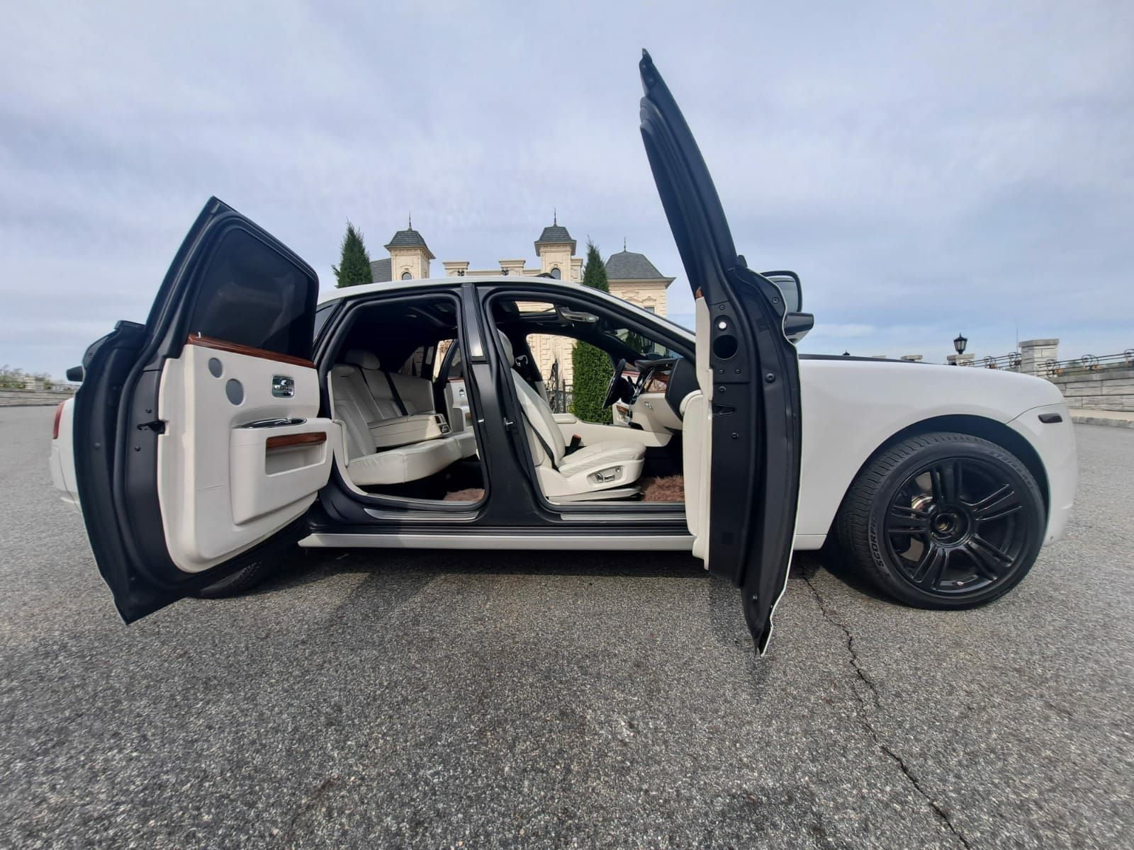 Rolls-Royce Phantom - RPD Limo