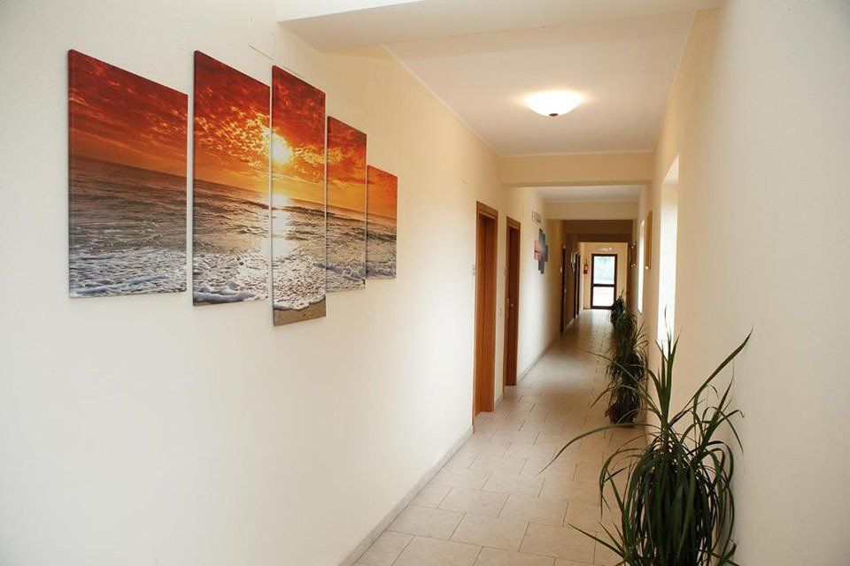hotel common rooms
