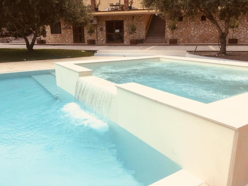 piscina con vasca per bambini