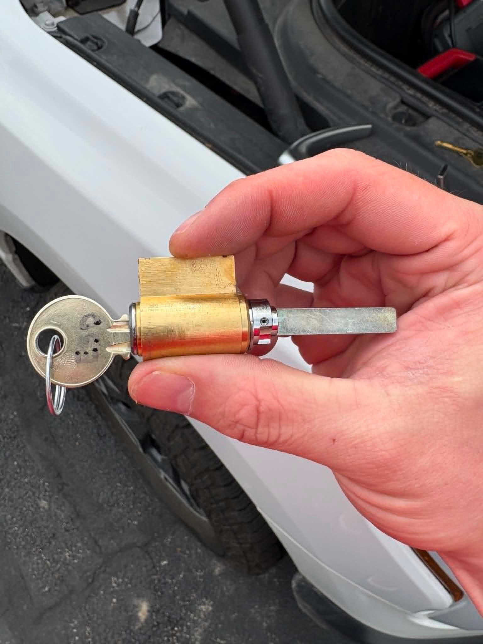 Lock cylinder rekey service by Toledo locksmith