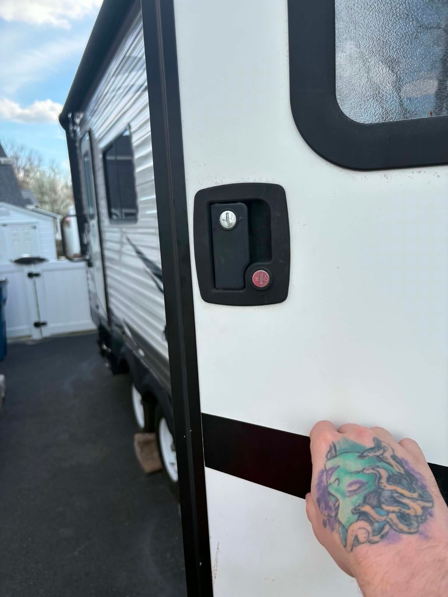 RV camper door lock repair by Toledo locksmith