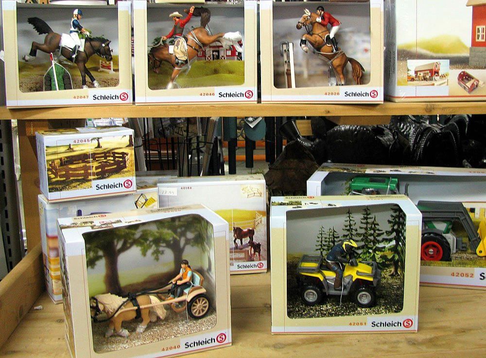 Kids plastic toys