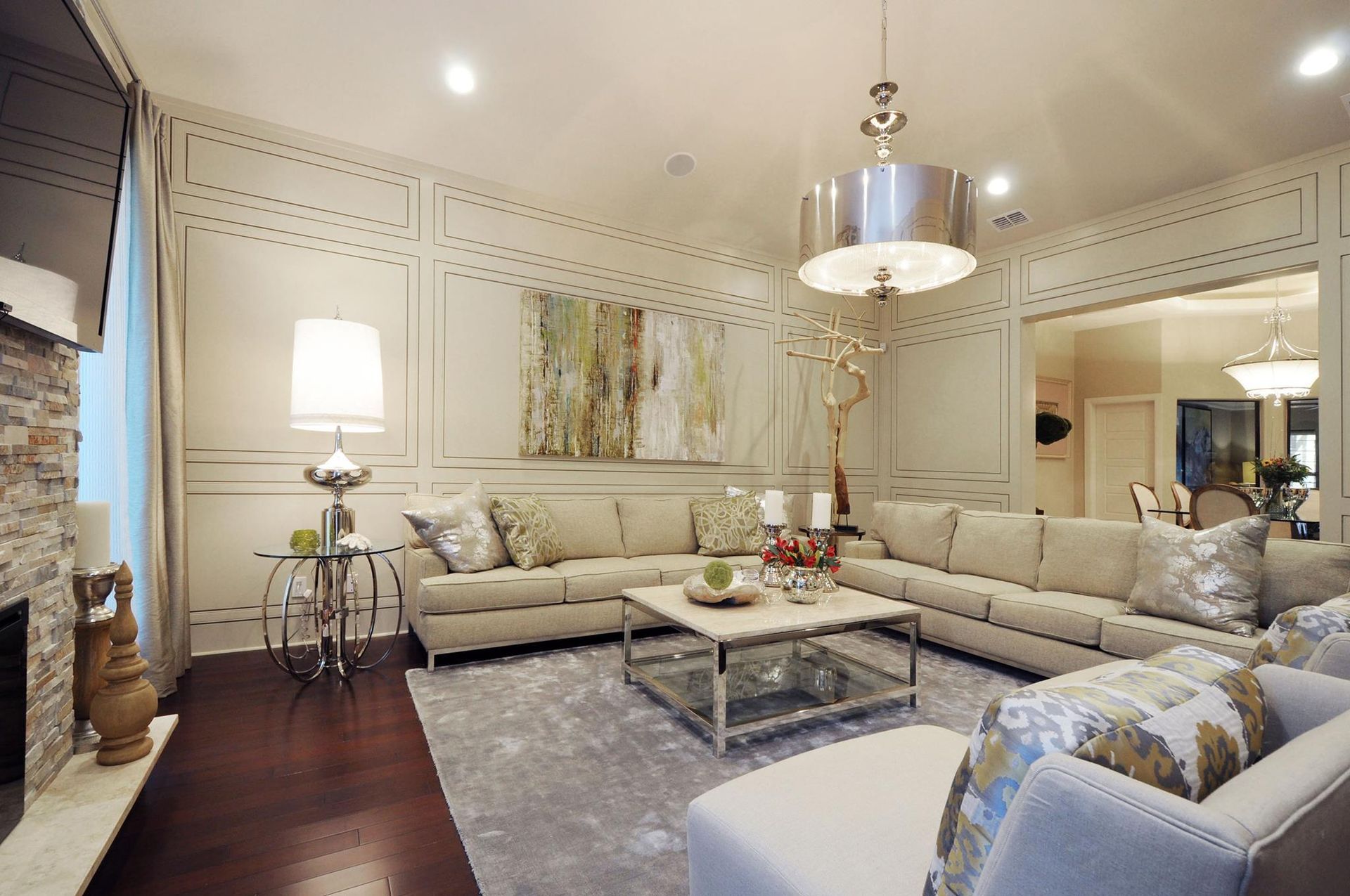 Small Living Room Layout with TV: Maximizing Space and Functionality