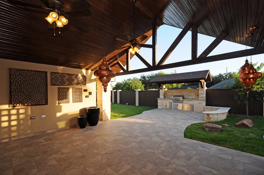 Terrace sample room-style terrace with wooden decoration and stone floor