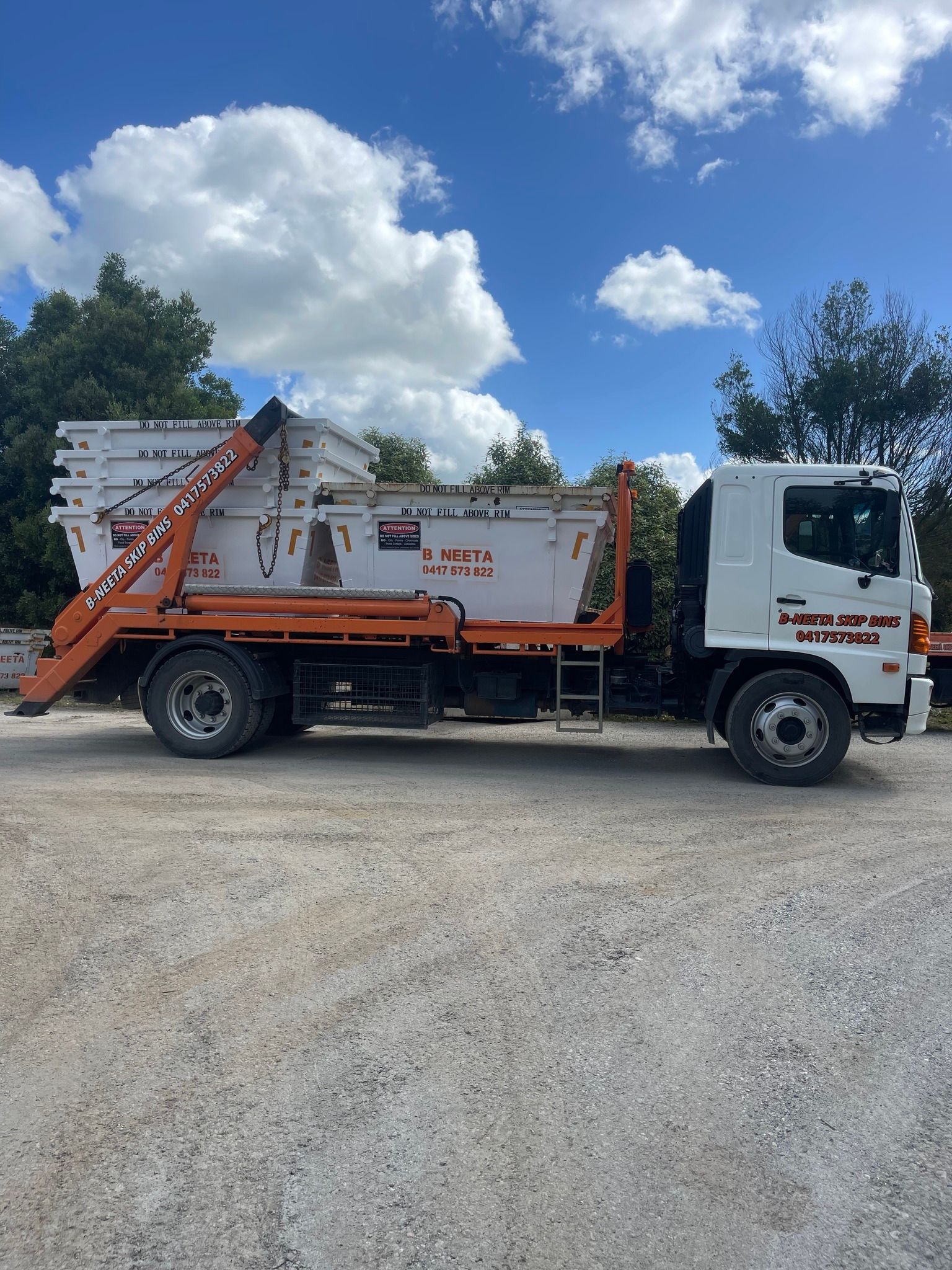 B-Neeta Skip Bins Company Truck Perspective View | Warragul, Vic | B-Neeta Skip Bins