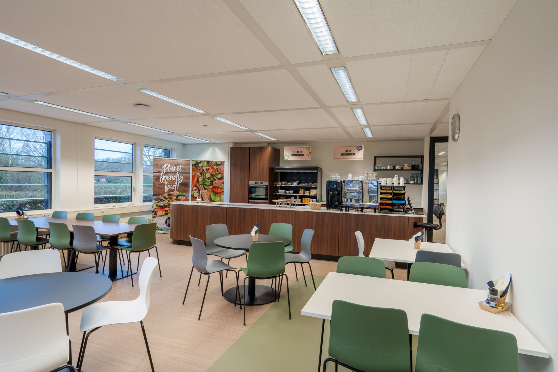 pantry keuken koffiemeubel nespresso kantoor stg waalre scandinavian tebacointerieur maatwerk vervest interieurbouw Bergeijk Valkenswaard Bladel Eindhoven Utrecht Amsterdam den haag 's-Hertogenbosch