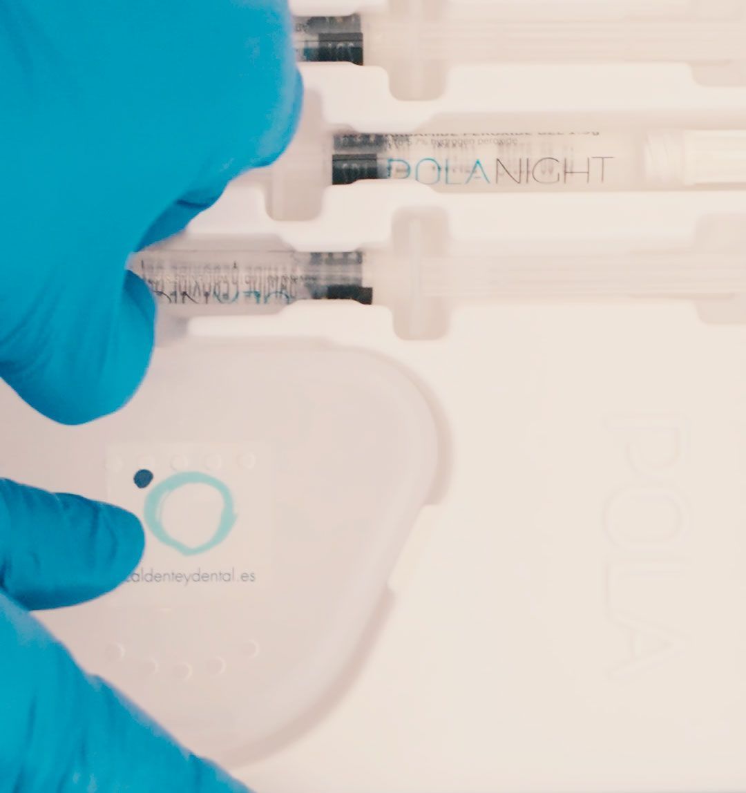 Blanquejament dental amb la marca Polanight