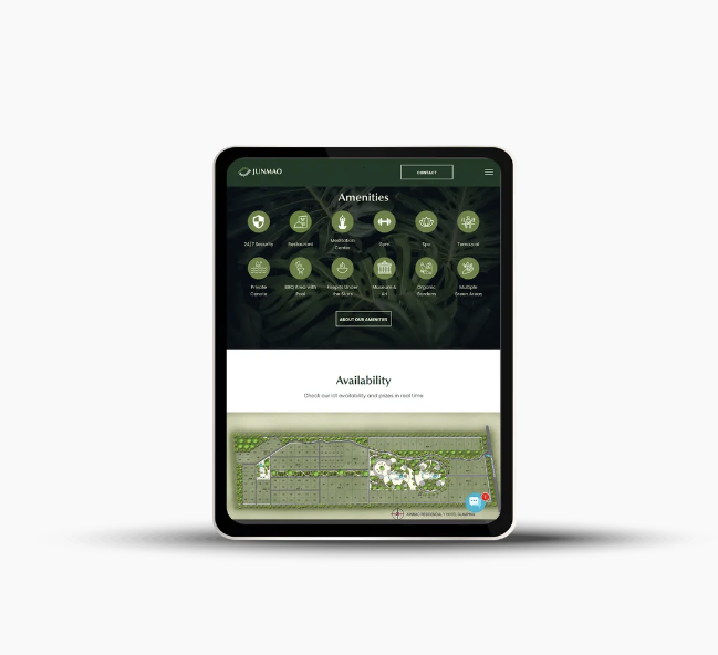 Tableta que muestra un sitio web de color verde oscuro con iconos circulares y una sección de mapa a continuación.