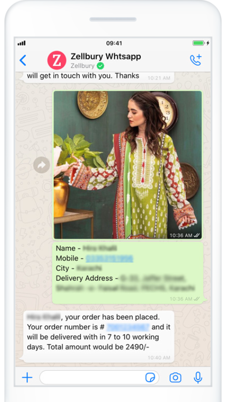 Chat de WhatsApp con un mensaje y una foto de una mujer con un atuendo floral verde sosteniendo flores.