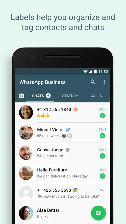 Pantalla de la aplicación WhatsApp Business que muestra una lista de chats con nombres de contactos e iconos de mensajes.