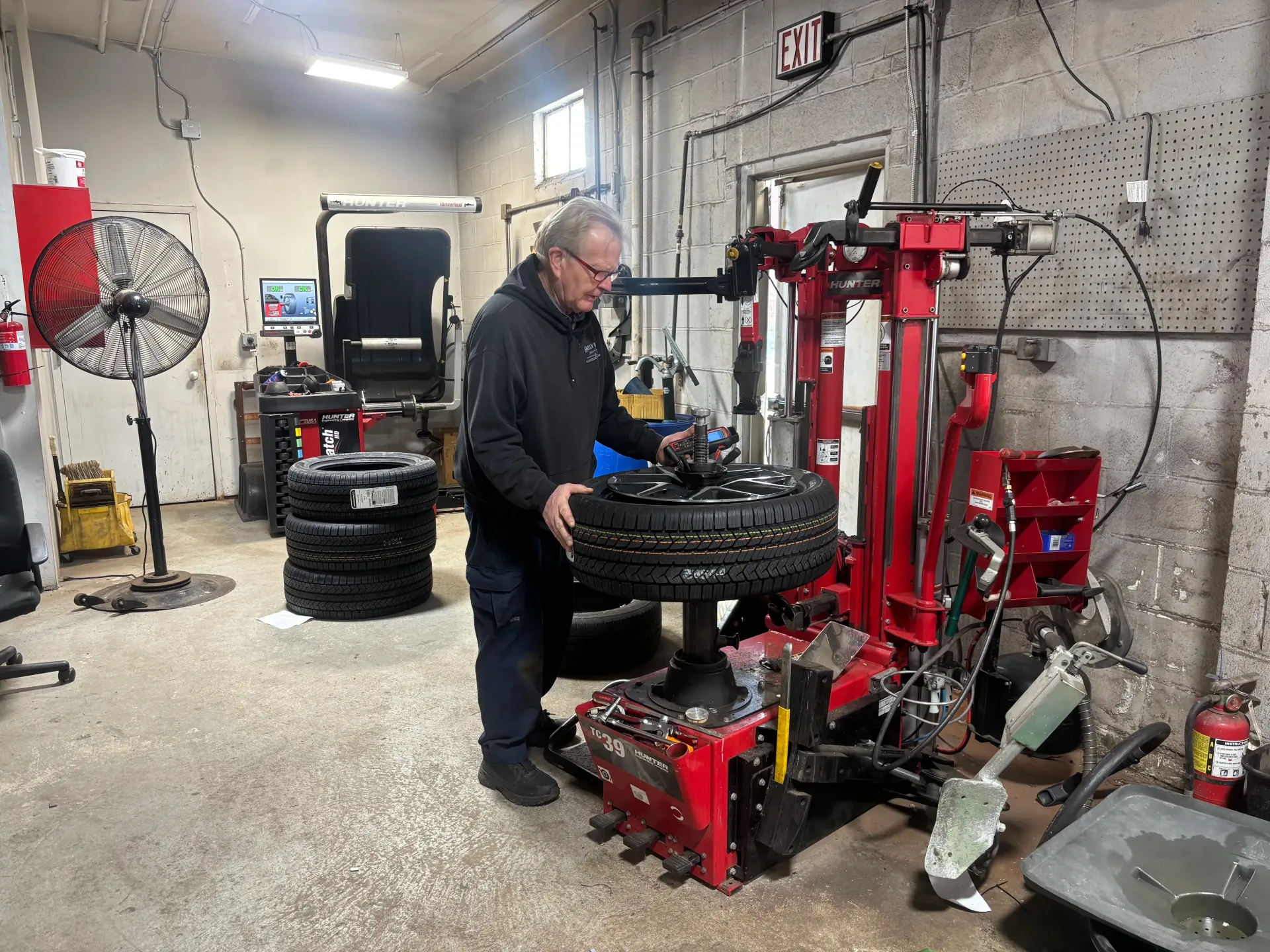 Gallery Image | Holly Oak Towing & Service Center Inc