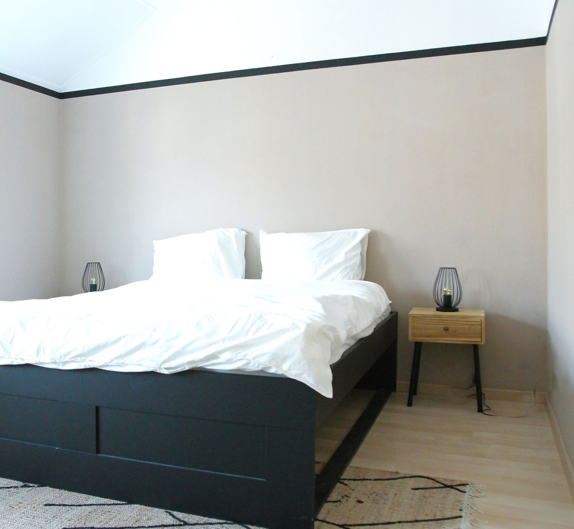 sand beige met zwart slaapkamer interieur