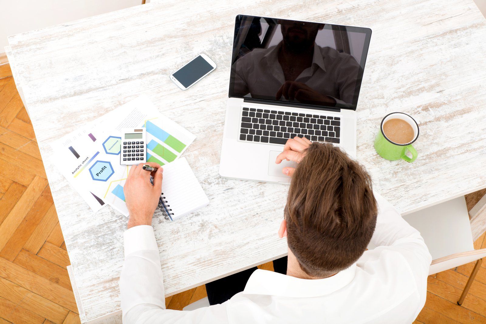 office worker using a laptop