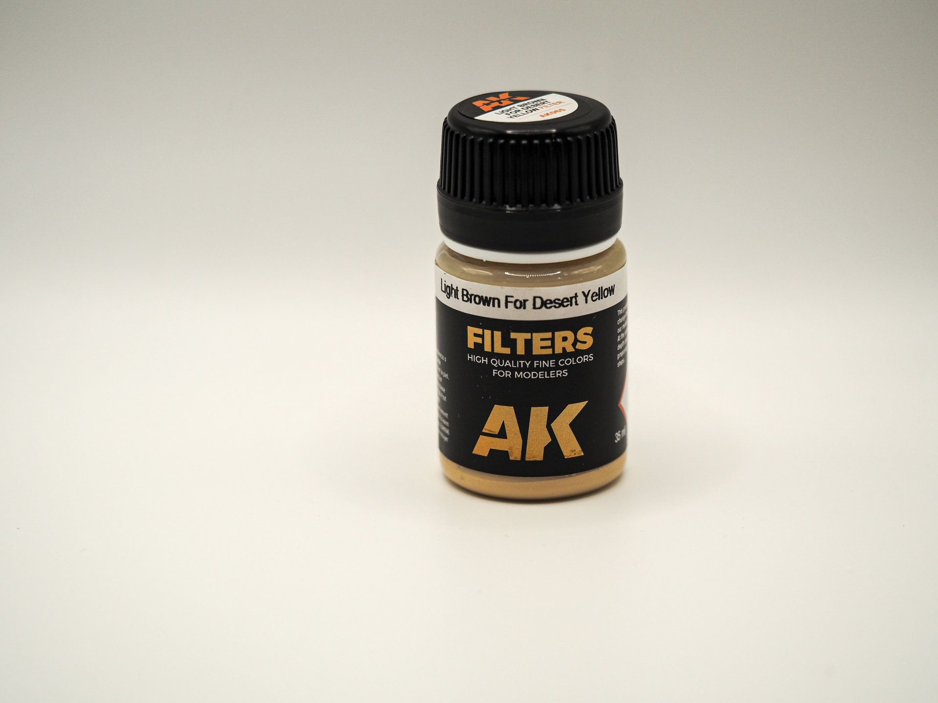 AK Interactive Filter: Light Brown for Desert Yellow