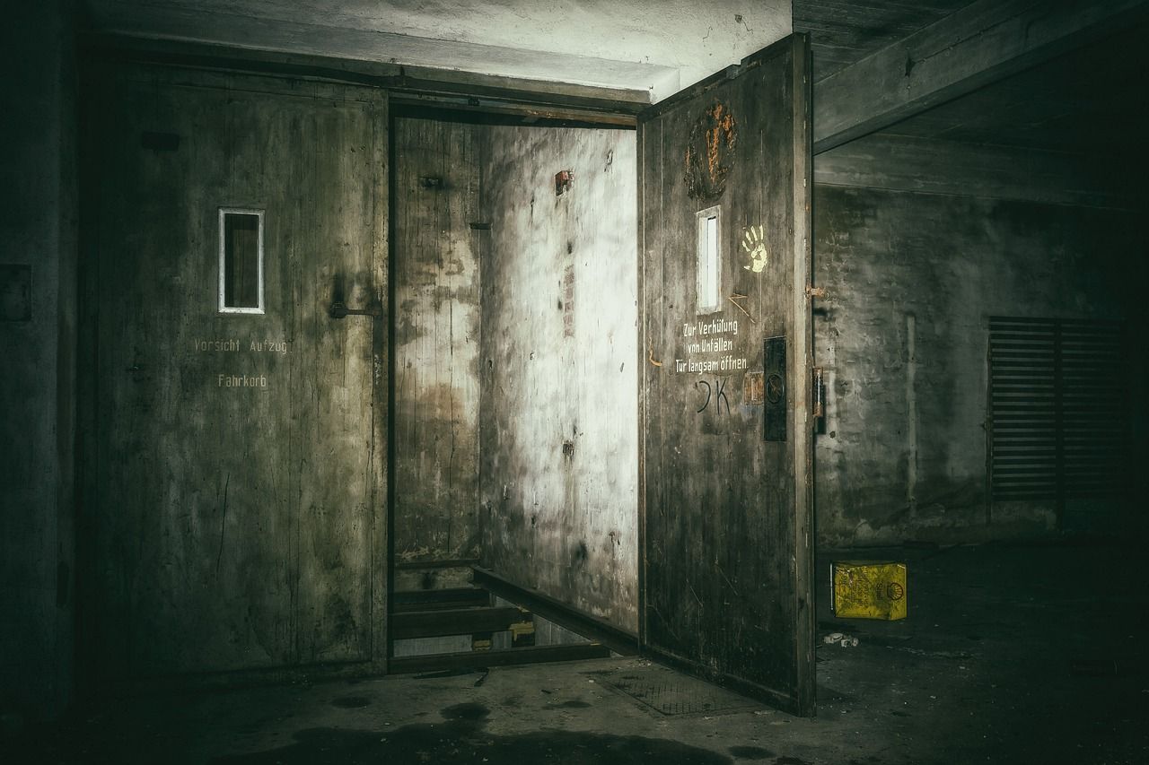 escape room horror