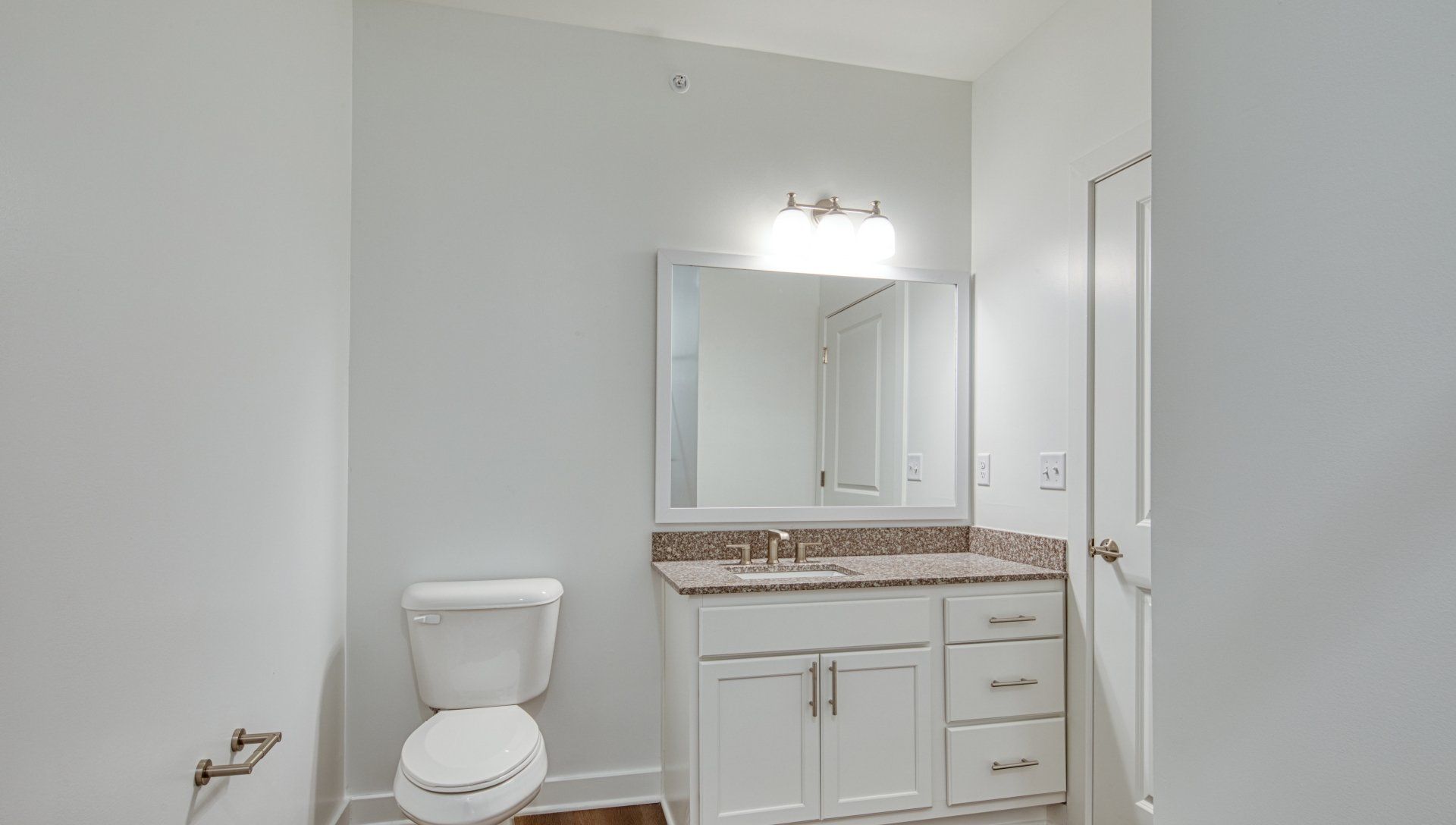 Roseman bathroom