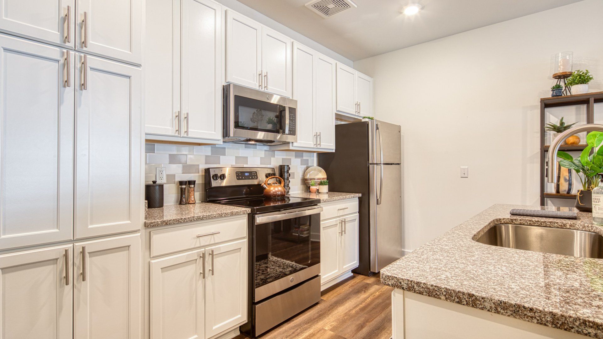 walnut kitchen 2