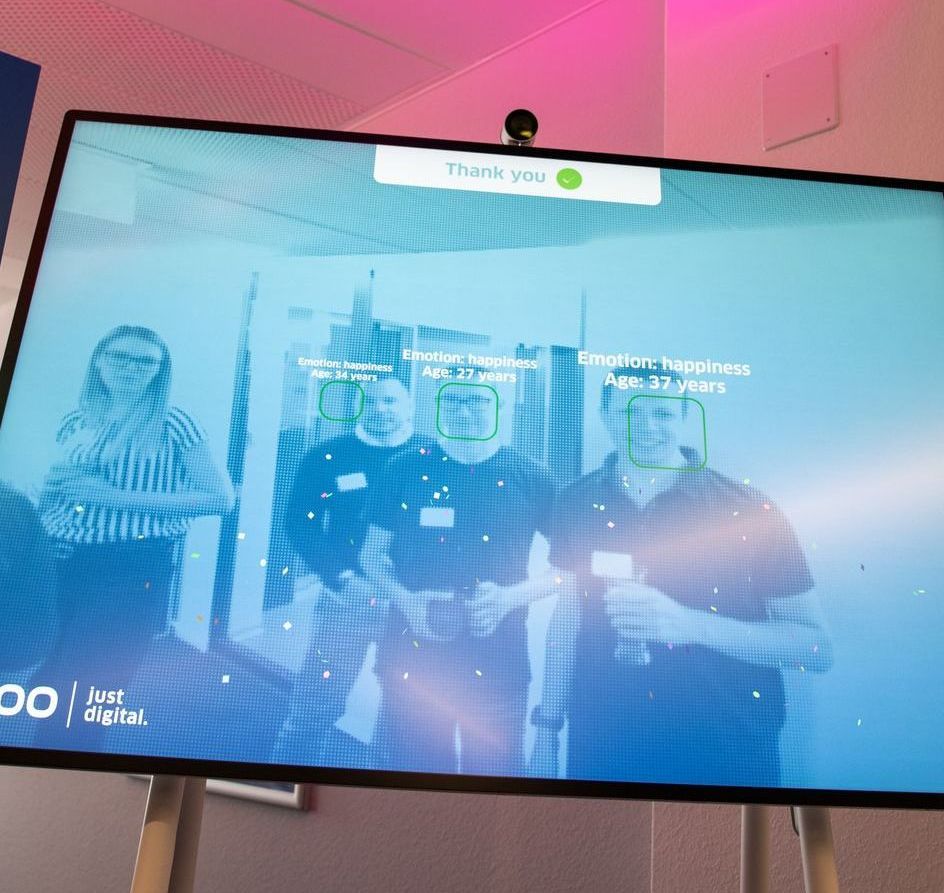 Face Recognition App. Lernender programmierte Gesichtserkennungs-App