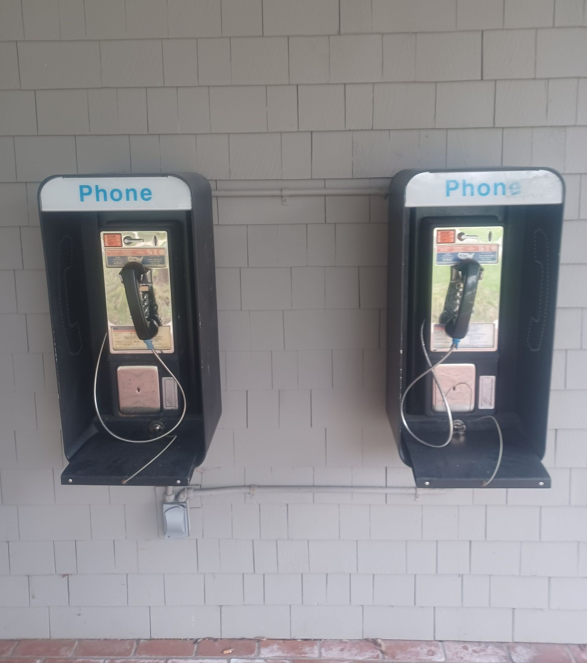 Telephone Booth — Hudson, NH — Abbott Towing Services Telephone Booth — Hudson, NH — Abbott Towing Services