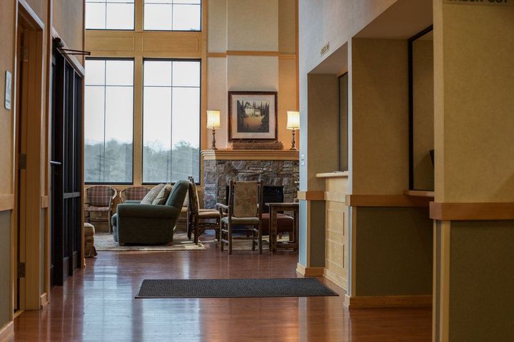Office Hallway | Asheville, NC | Grace OB/GYN Physicians