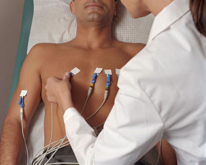 esami strumentali per elettrocardiogramma