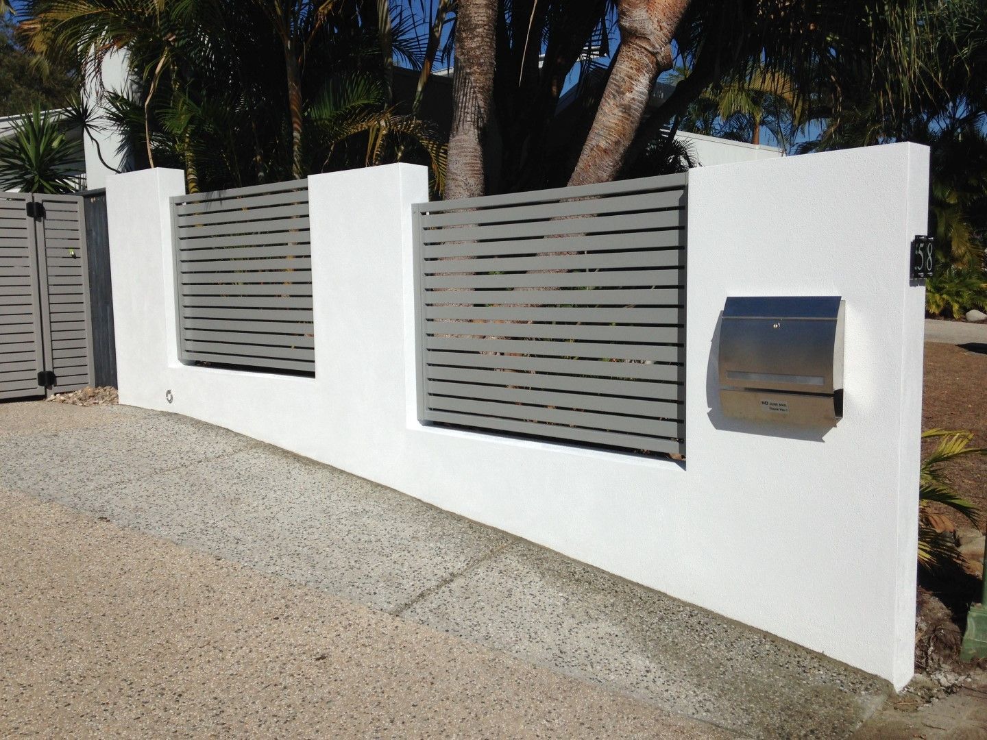 Front Fence with Aluminium Slat Panel Customisation