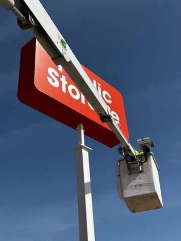 A red sign that says store on it