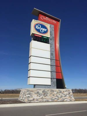 Multi-Tenant Pole Signs