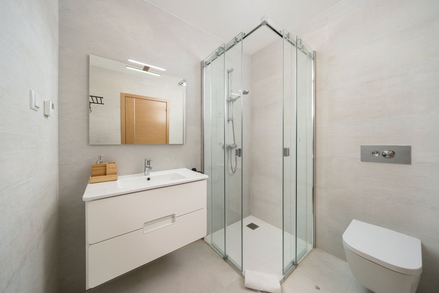 Ancora Apartment in Lagos - bathroom