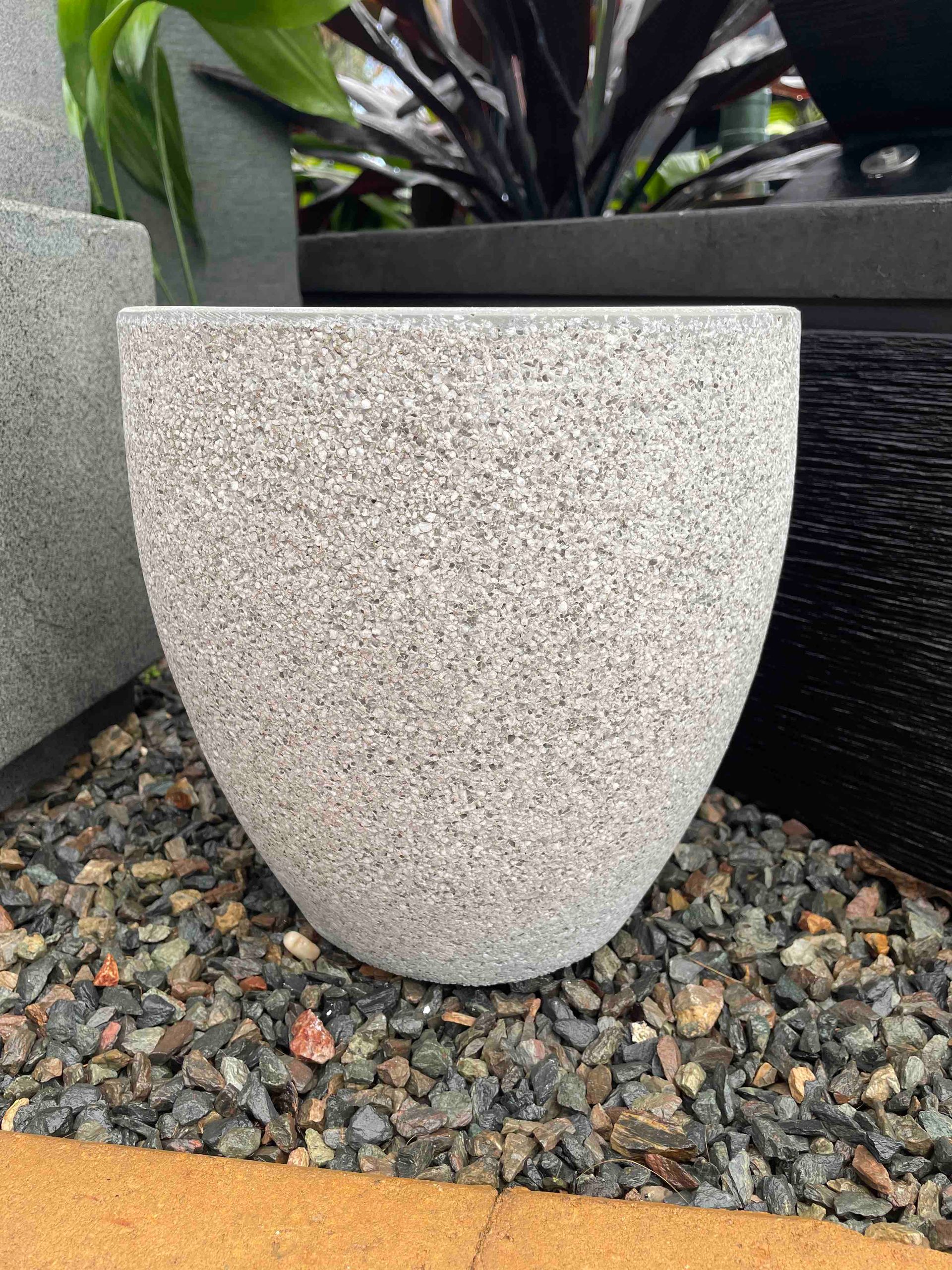 Light gray speckled pot