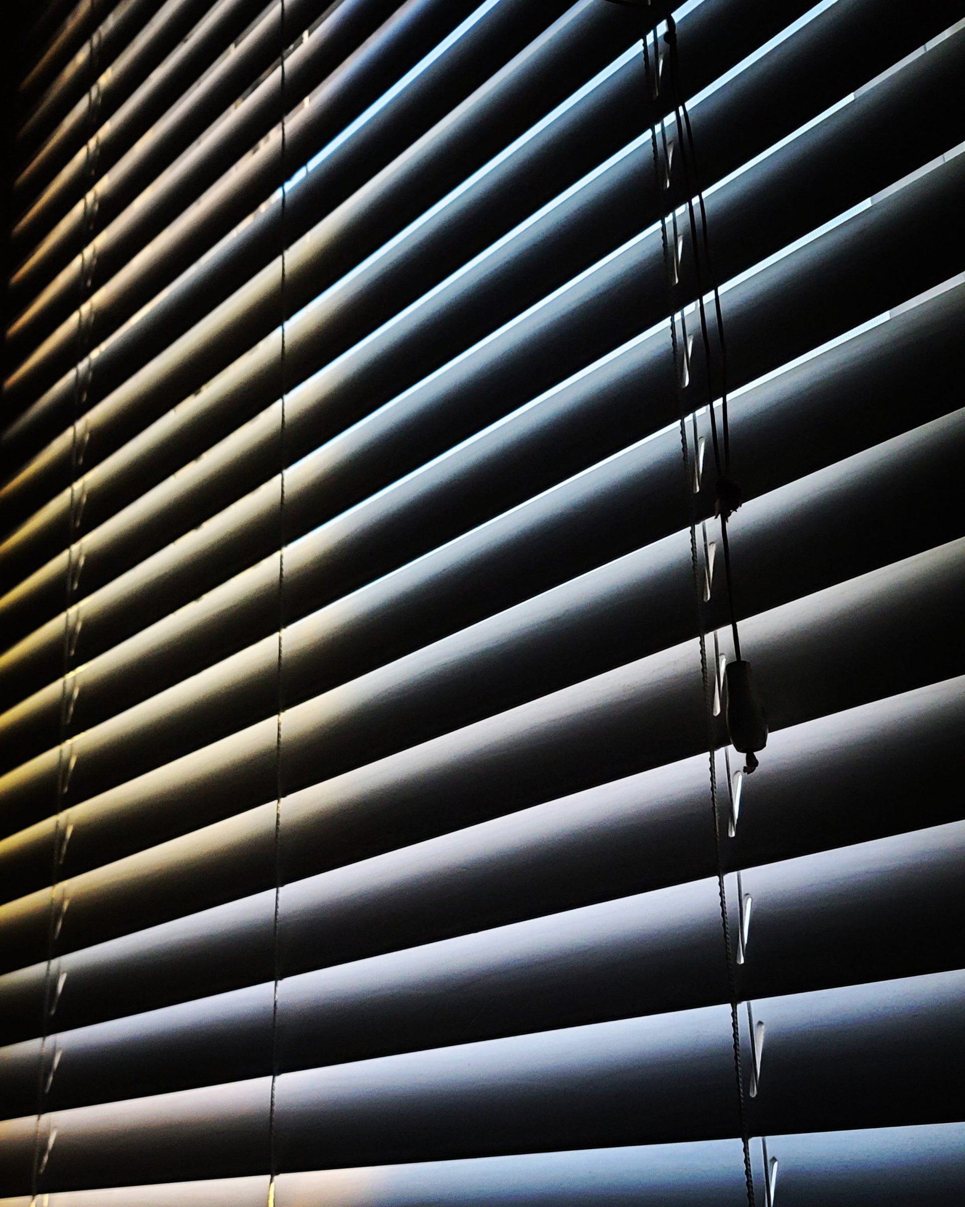 Blinds Closed | Berlin, WI | Home Decorating