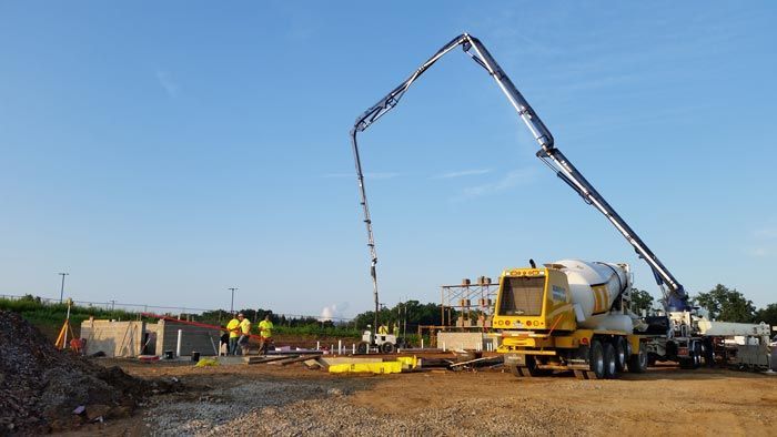 Concrete pump 
