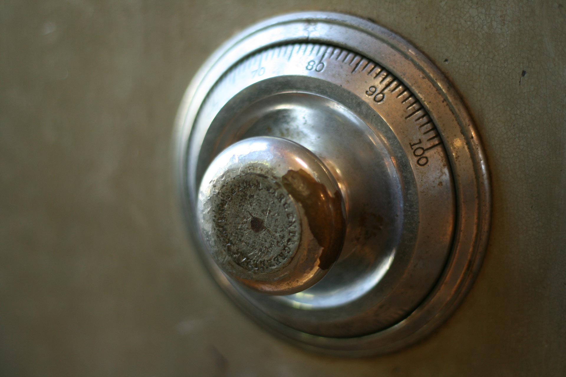 Old Safe Lock — Saint Paul, MN — Kat – Key’s Lock & Safe