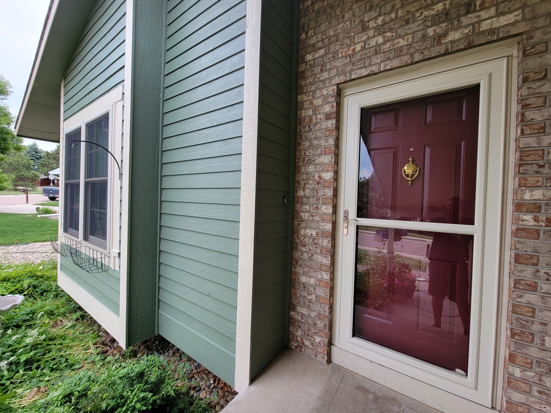 8 Factors in how much exterior painting costs in 2023