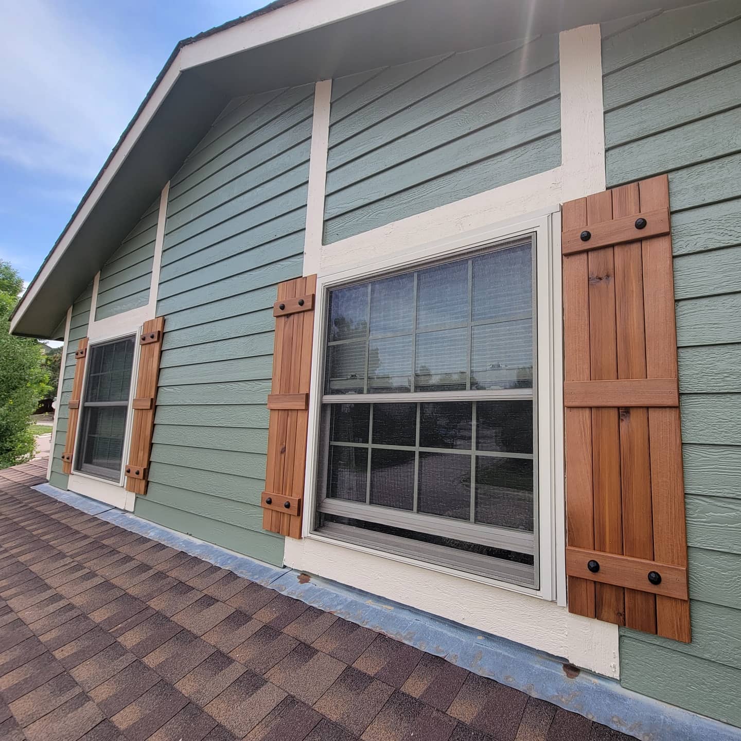 8 Factors in how much exterior painting costs in 2023