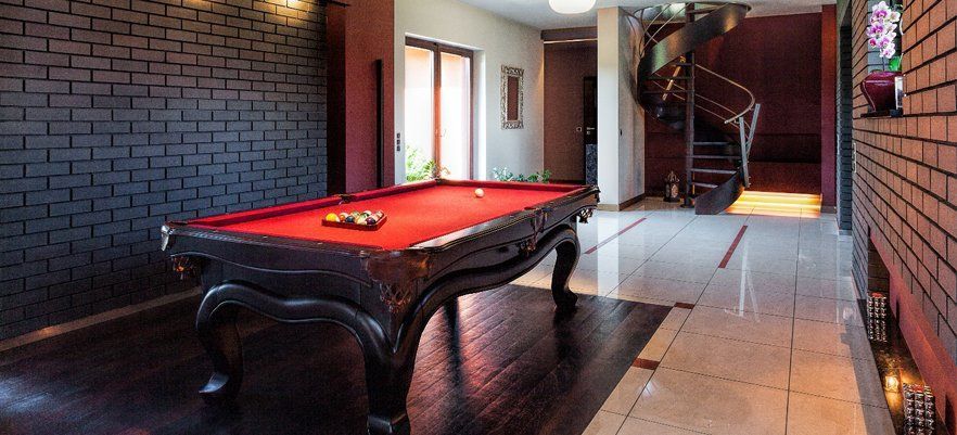 pool table billiard balls set