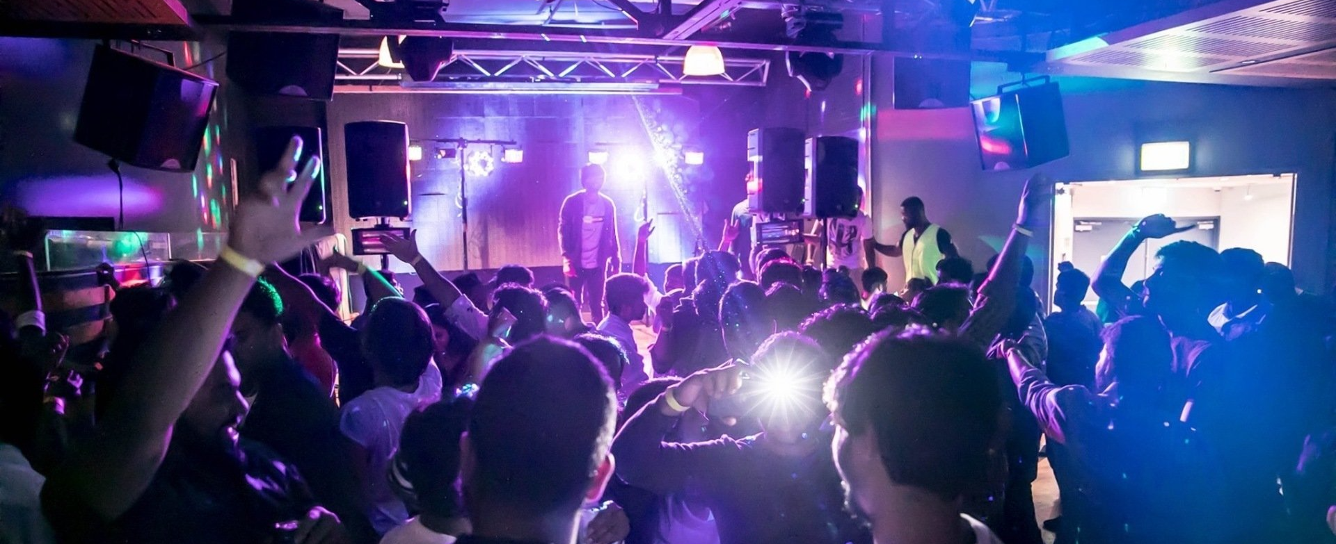 AV Event Production Sydney - Speaker Hire - Party Lights Hire