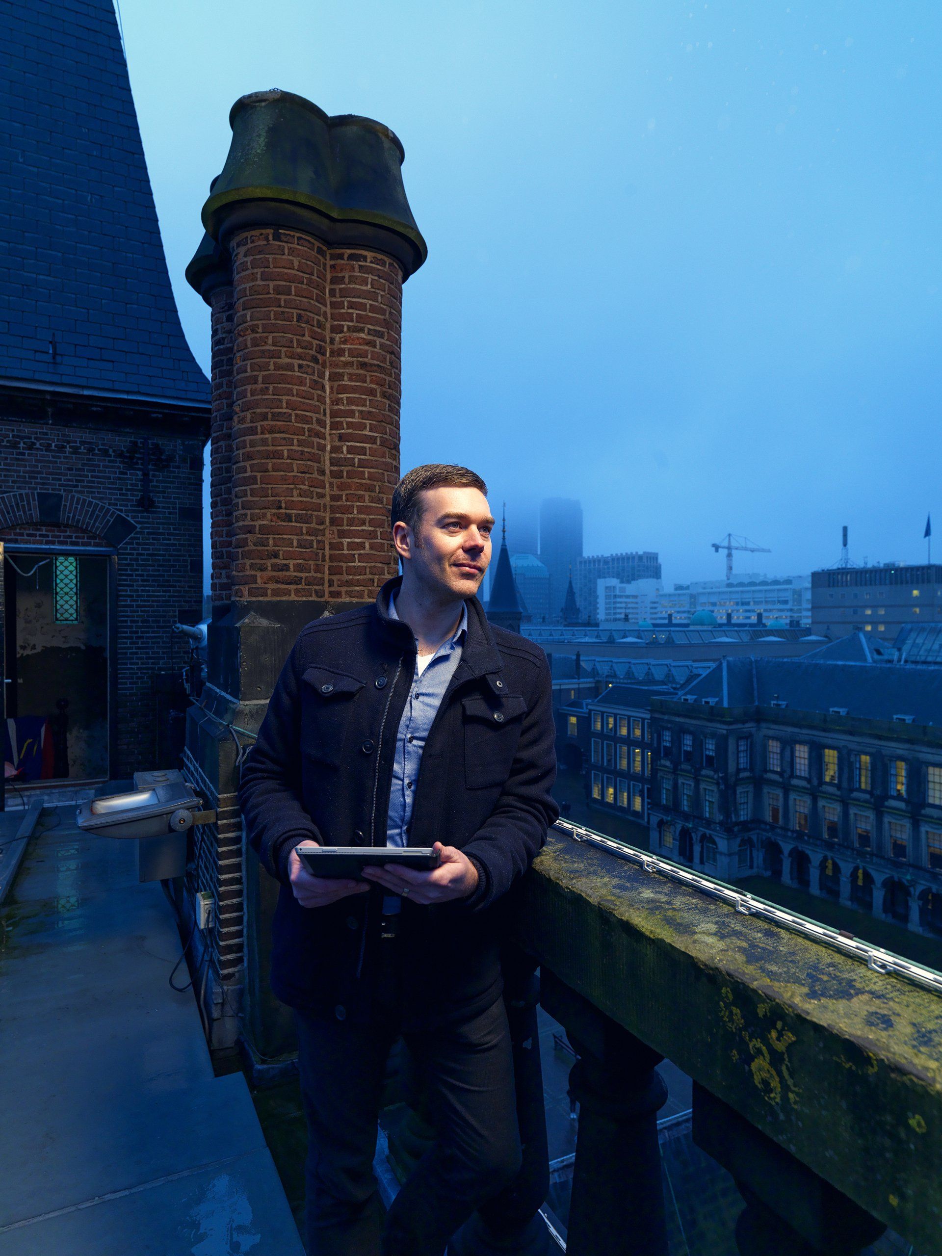 Dick Holthuis fotograaf van Document voor een Monument.  Portret op de Mauritstoren.