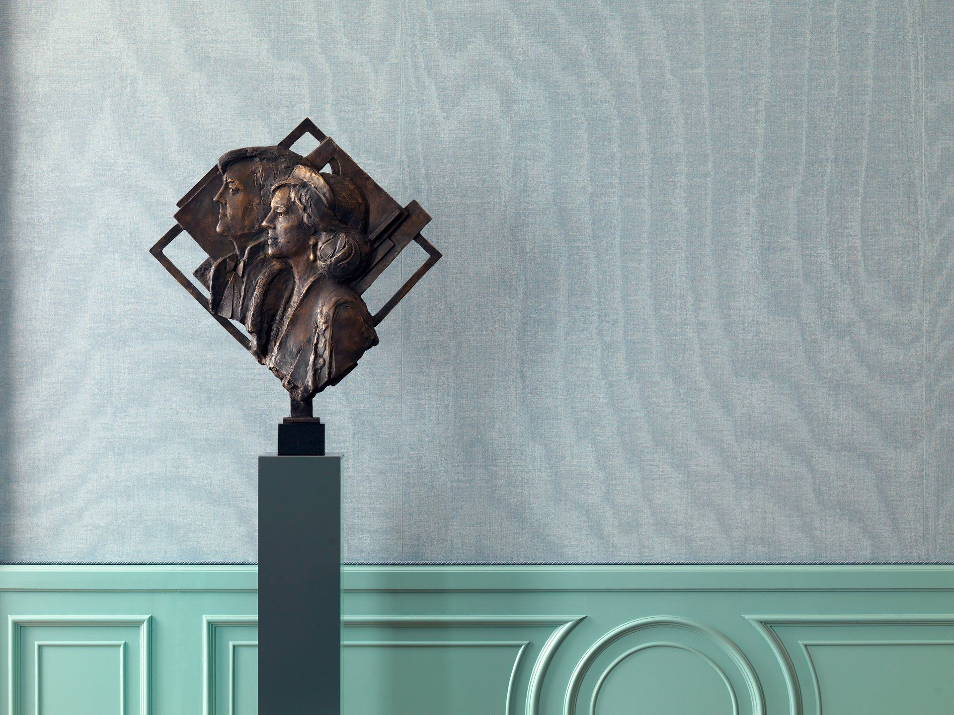 Dick Holthuis fotograaf van Document voor een Monument. Kunstwerk van Eric Claus in de raad van State op het Binnenhof.